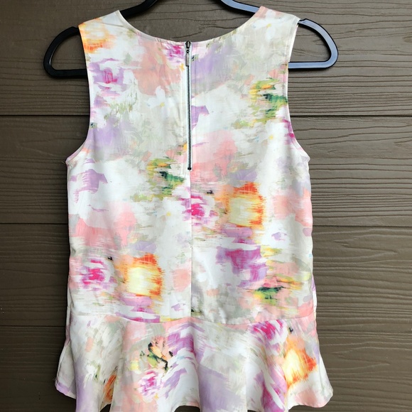 ❌SOLD❌H&M Sleeveless Flutter Blouse Top High-Low - Picture 5 of 5